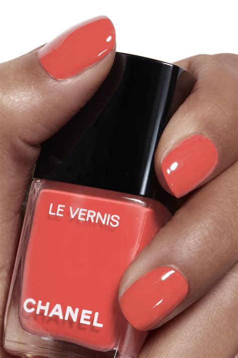 le vernis chanel watermelon|Chanel le vernis nails.